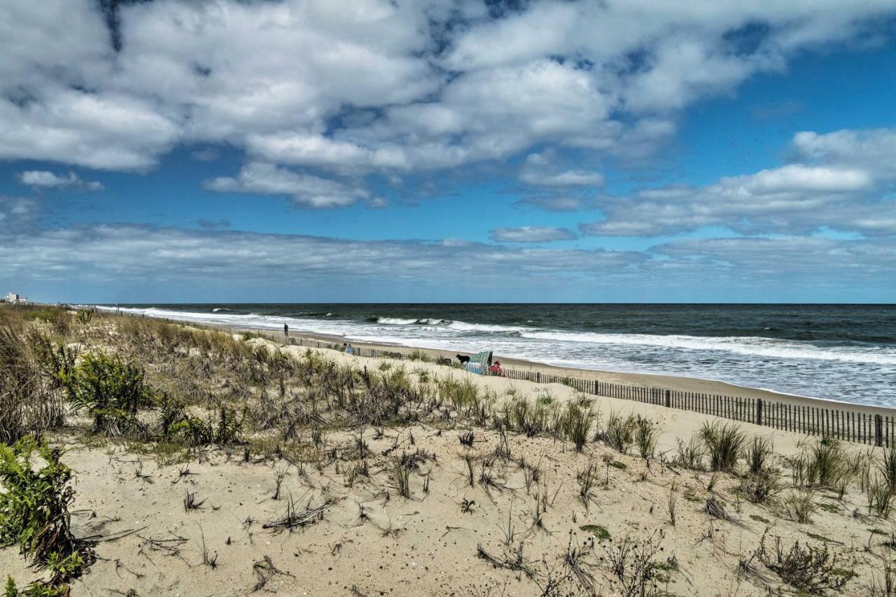 Bright Condo With Balcony - Walk To Dewey Beach! Exterior photo